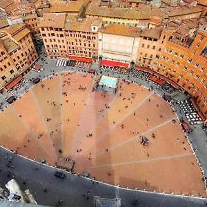 Stilmoderno In Siena's Historic Center, Just Steps From Piazza Del Campo Siena